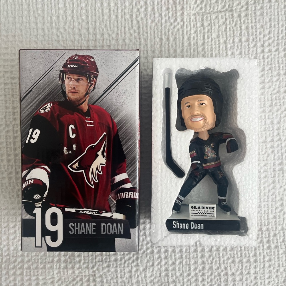Arizona Coyotes NHL Shane Doan Retirement Game Bobblehead w/ box